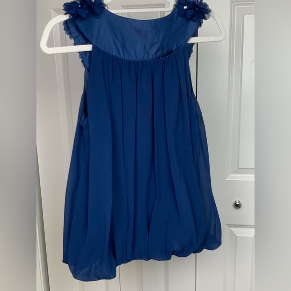 GRACIA Blue Sleeveless with 3-D Flowe Detail - Picture 4 of 7